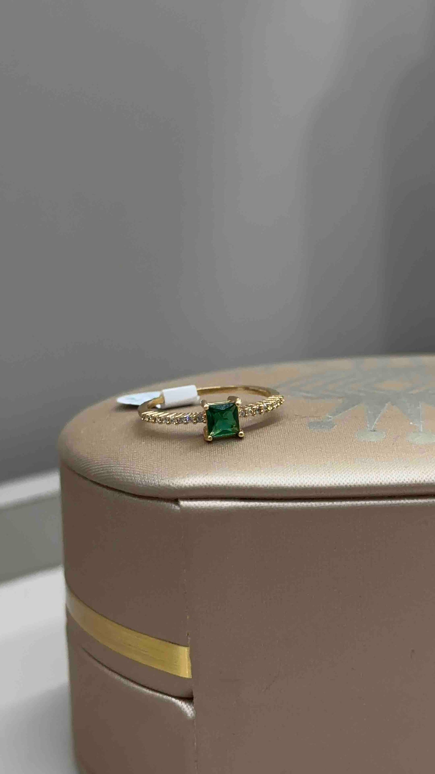 Anillo cuadrado circón Verde
