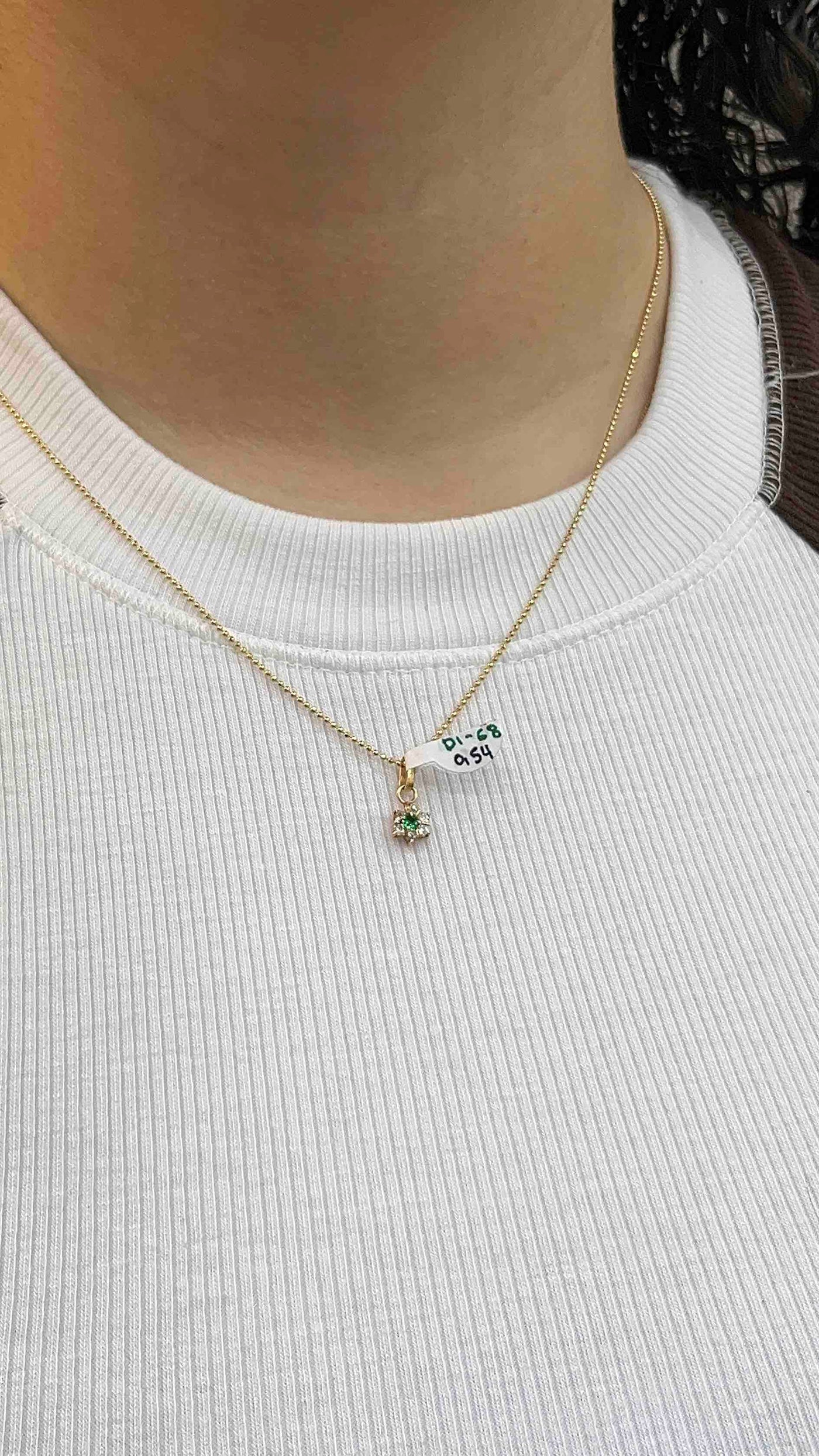 DIJE FLOR BLANCO CON VERDE