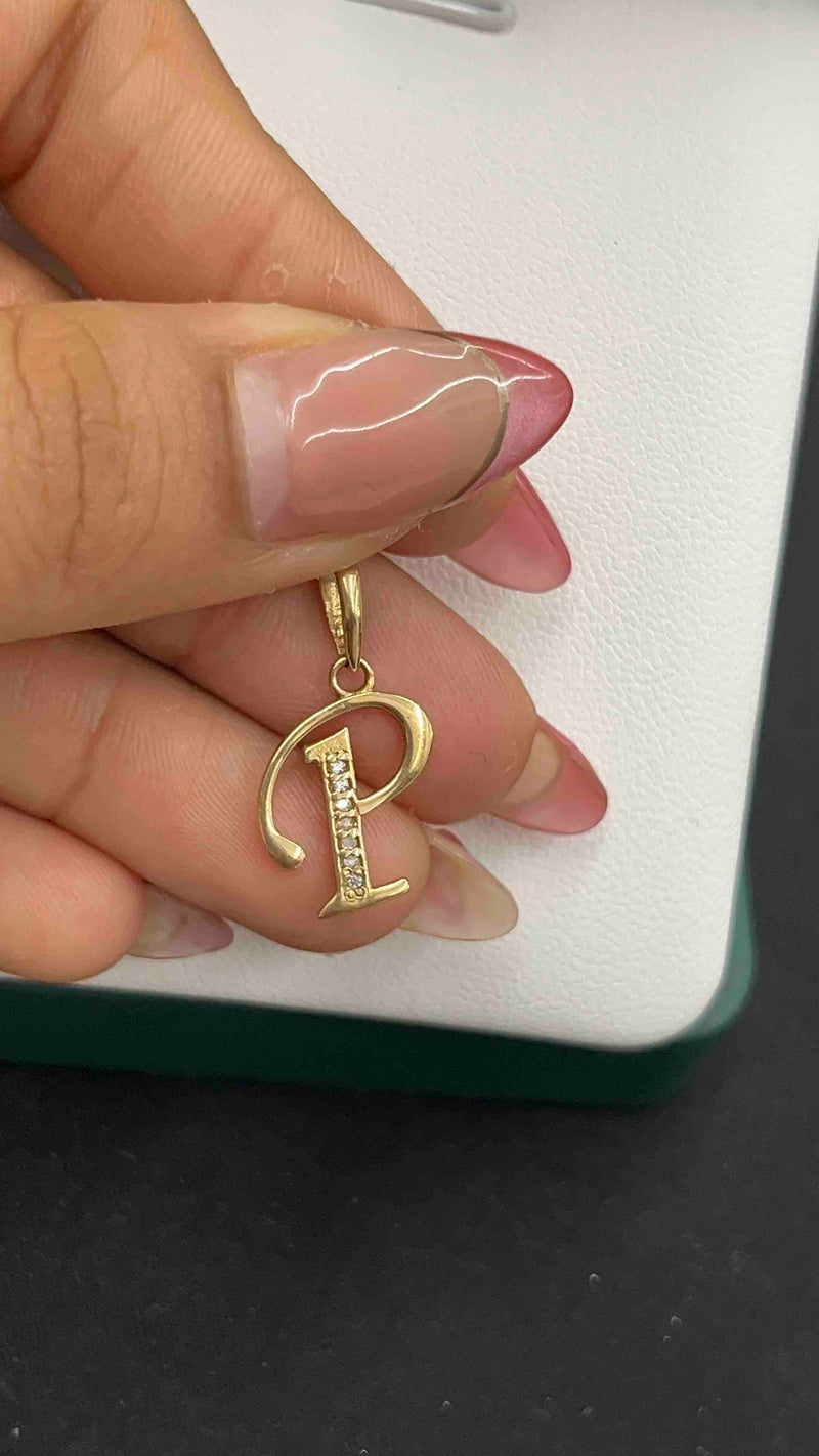 DIJE LETRA P ZIRCONES ORO AM 18K