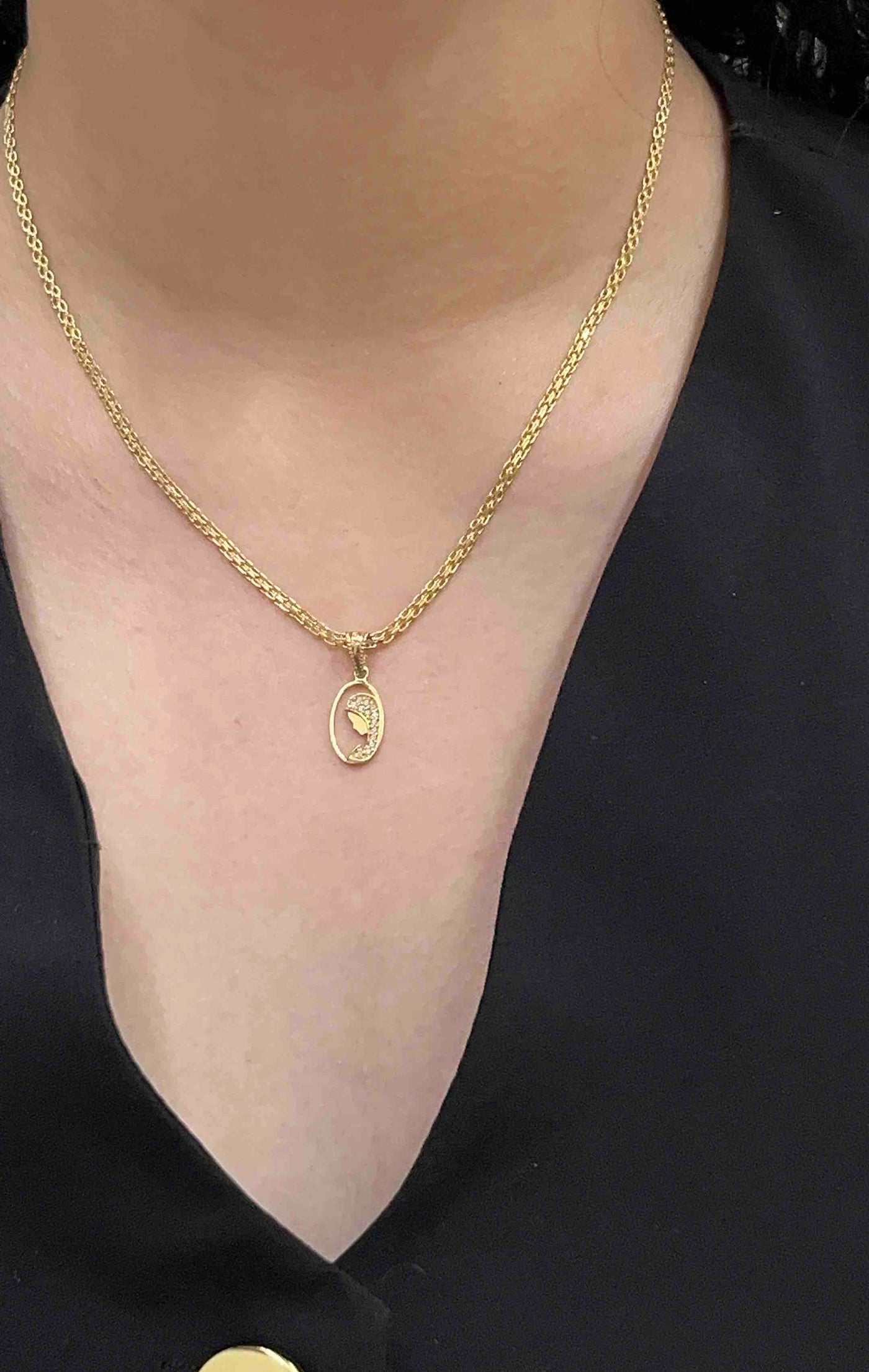 DIJE VIRGEN MILAGROSA ZIRCON BL ORO AM 18K