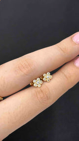 TOPO FLOR CON CIRCON BLANCO