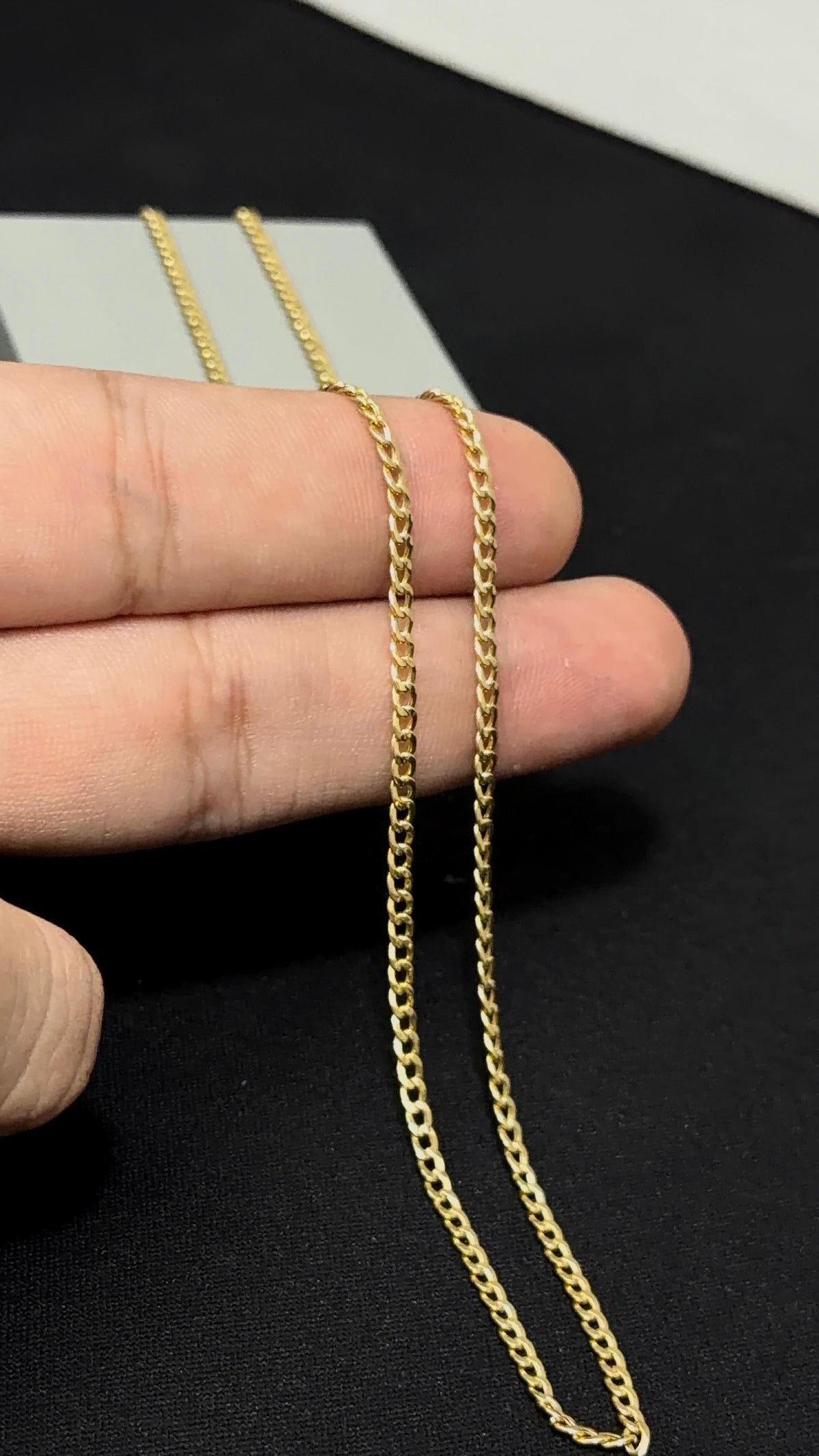 CADENA CUBANA/ 2,35gr/ 2.42mm/ 50cm/ Oro Italiano 18k