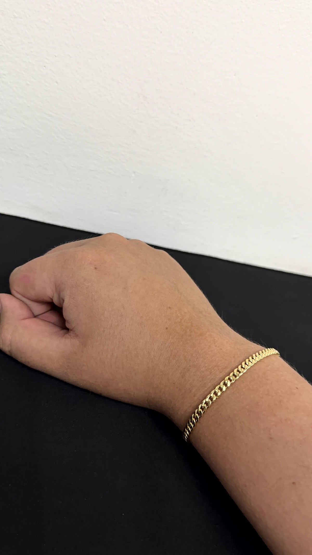 PULSERA CUBANA / 1,78gr/ 4,30mm/ 19cm/ Oro Italiano 18k