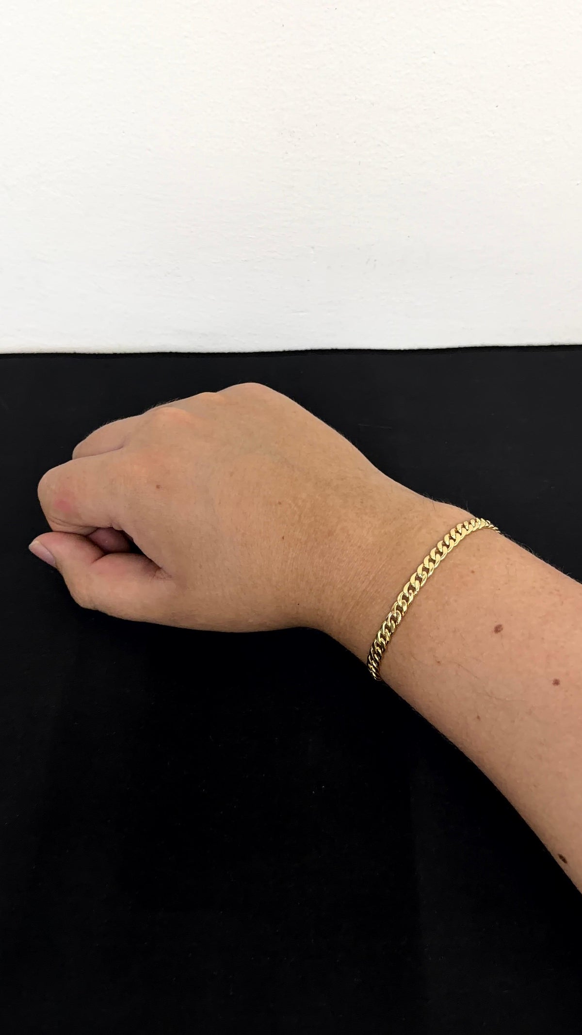 PULSERA CUBANA / 2,50gr/ 5,25mm/ 19cm/ Oro Italiano 18k